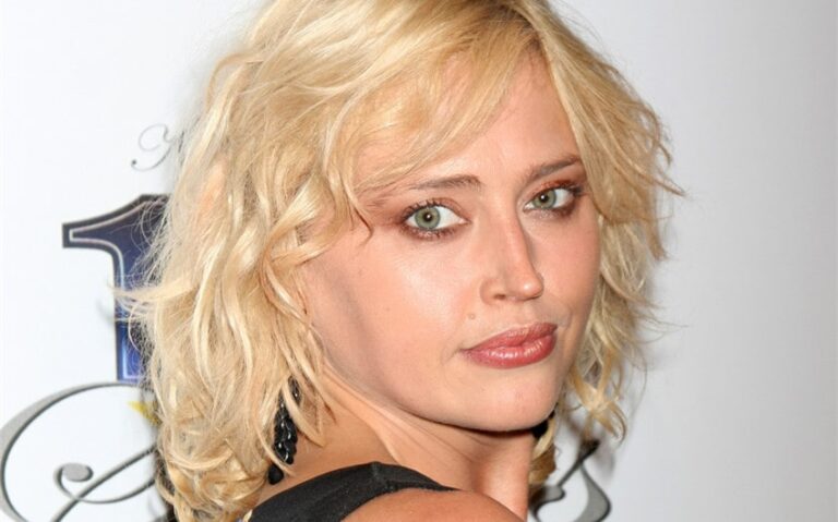 estella warren net worth